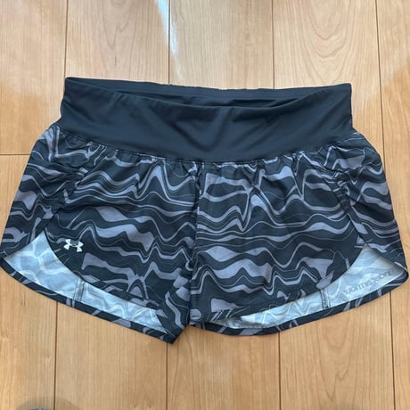 UNDER ARMOUR XL ランニングショーツ ランパン 黒/グレー