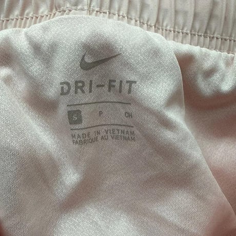 Nike Air Dri-FIT ショートパンツ Sサイズ ピンク