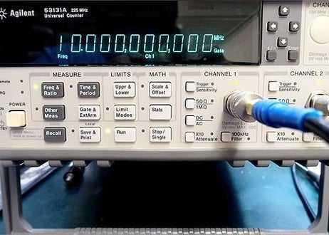 Agilent 53131A 255MHz Universal Counter 周波数カウンター  OP:010 HS Oven 【中古】 キーサイト