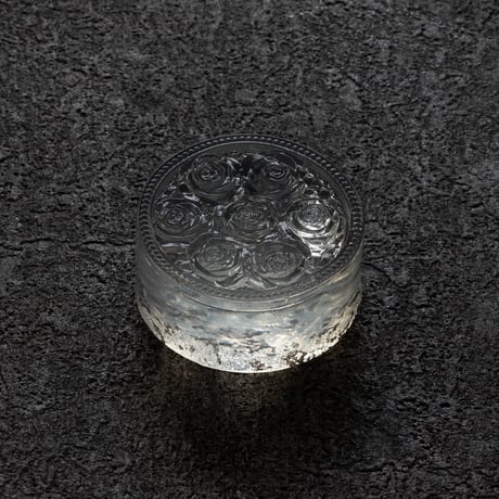薔薇文様輪華水晶菓