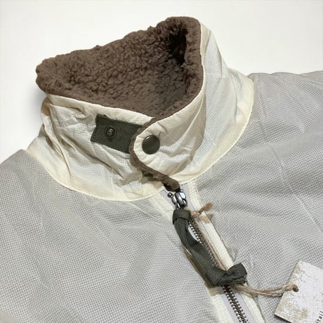 dip ltd "micro ripstop nylon boa liner bomber  jacket" (off white)unisex
