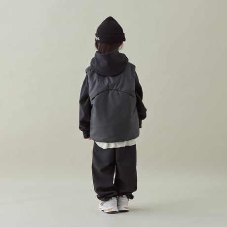 MOUN TEN. /puff vest  MV02-2020  black  140.0.1