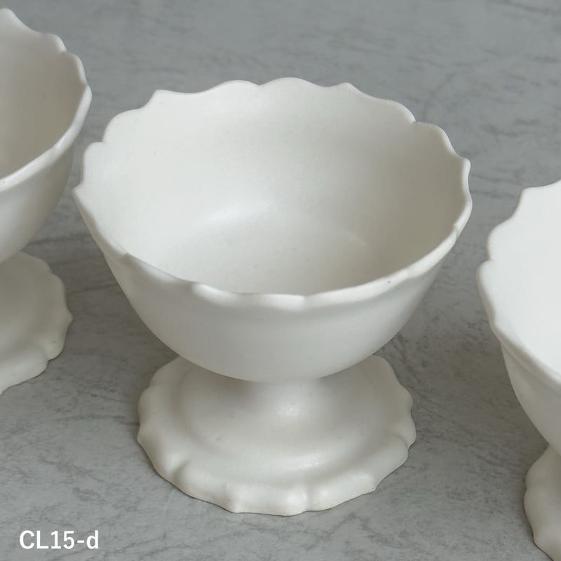 脚付き茶杯 白（CL15 a～e） 【暮縞】 | ドライフラワーと、うつわと