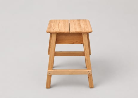 小屋スツール