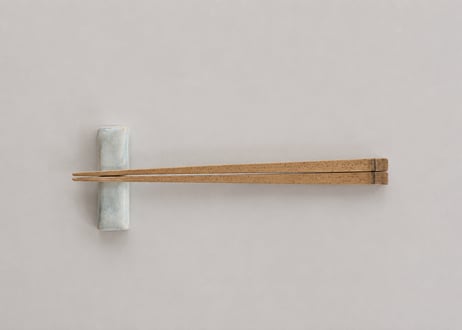 箸置き 一心焼型　青萩（白）