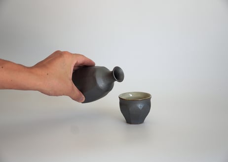 面取徳利・ぐい呑　黒