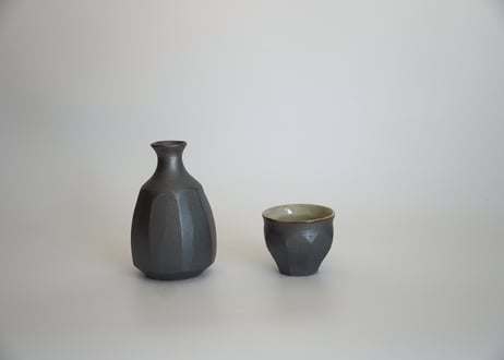 面取徳利・ぐい呑　黒