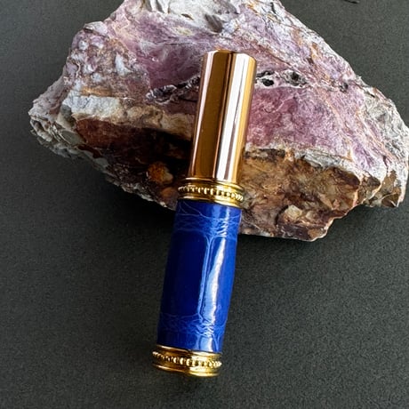 【ポスト便】　クロコダイル革巻き　5ML メタルアトマイザー　ロイヤルブルー　RBL03　日本製【メンズ　香水　フレグランス　人気　アロマ　ギフト　ワニ革　お返し　送料無料】