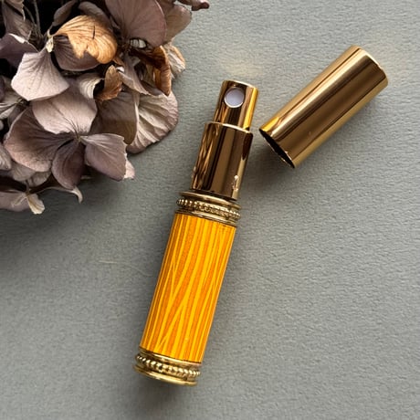 【ポスト便】　革巻き メタルアトマイザー 5ML　ピカゴールド　牛革／イエロー　日本製【金運　香水　フレグランス　プレゼント　お返し　ギフト　エピ】