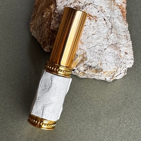 【ポスト便】　クロコダイル革巻き　4ML メタルアトマイザー　ゴールド　PGDWH 02　日本製【メンズ　白　香水　フレグランス　人気　お返し　ギフト　ワニ革　送料無料】