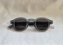 Gaspard / E4 - Pale Gold/ black lenses (Asian fit)