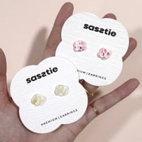 sasstie_Earrings (Core Pearl,Core Berry)