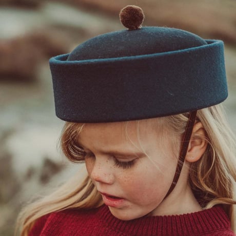 THE LiTTLE POETS_Oscar Pillbox Hat with Pompom (Navy,Granate )  / 54cm