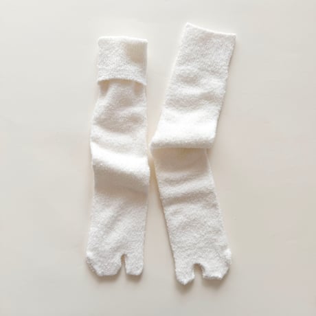 2e CHESTS×MARCOMONDE_MOLE FUR TABI socks (White,Mint Green,L.Brown,Red)
