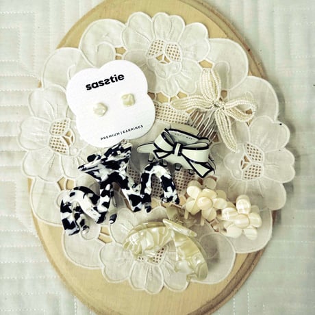 sasstie_Claw (Arc Pearl,Chérie Le White,Grand Wave Black Marble)