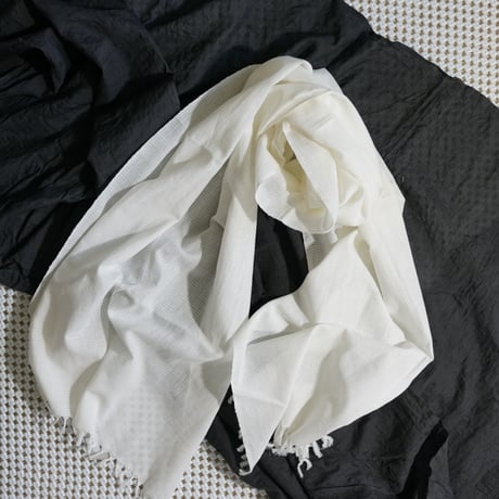80 x 150 Khadi Pin Check Stole