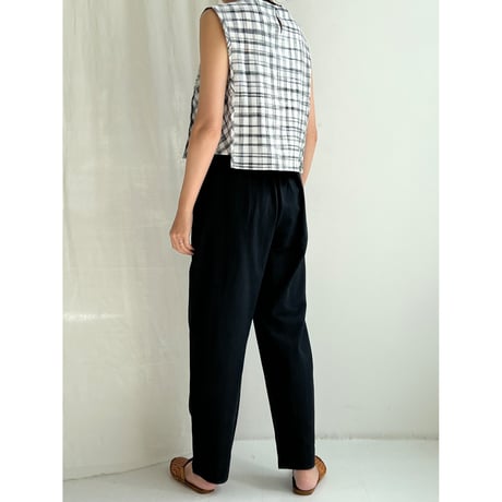 Woven Sleeveless Top (Jharna Gingham)