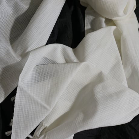 80 x 150 Khadi Pin Check Stole