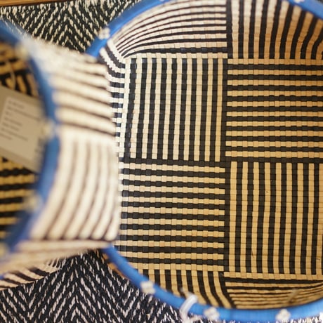 Othai Olai Open Basket 3sizes (Big Check)