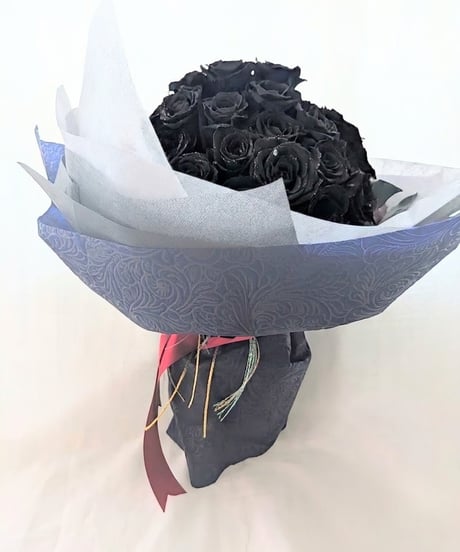 黒い薔薇50本の花束／プリザーブドフラワー永遠の愛♡