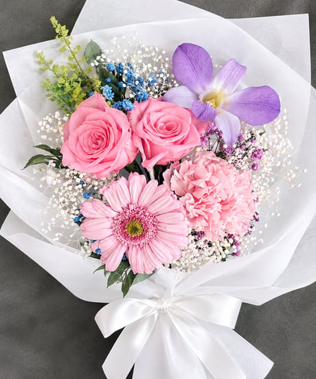 プリザーブドフラワー花束／ピンクの薔薇とガーベラの感謝と温かい心を届ける花束／花言葉  ホワイトラッピング