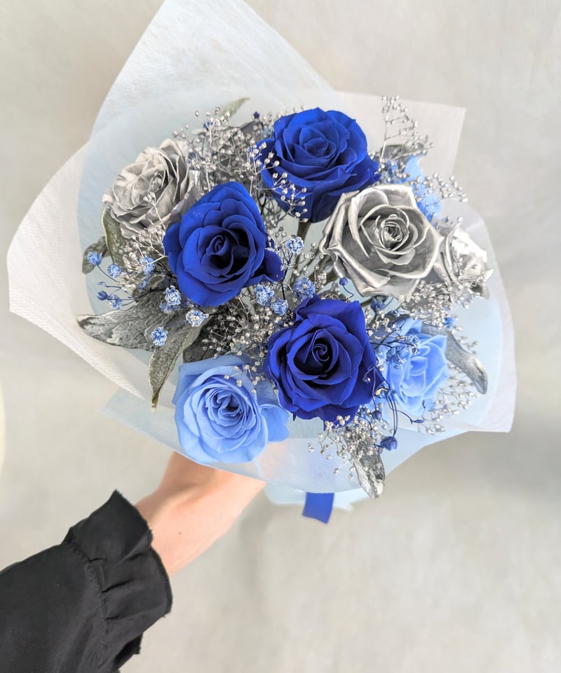 プリザーブドフラワー12輪花束／青い薔薇とシルバーローズ／ケースとスタンド付き プリザーブドフラワー12輪花束／青い薔薇と空色ローズとシルバーローズ