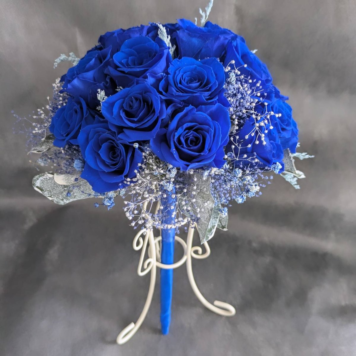プリザーブドフラワー青い薔薇25本とかすみ草の花束／青い薔薇の奇跡と