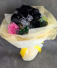 プリザーブドフラワー／黒薔薇と4色ローズの12輪花束