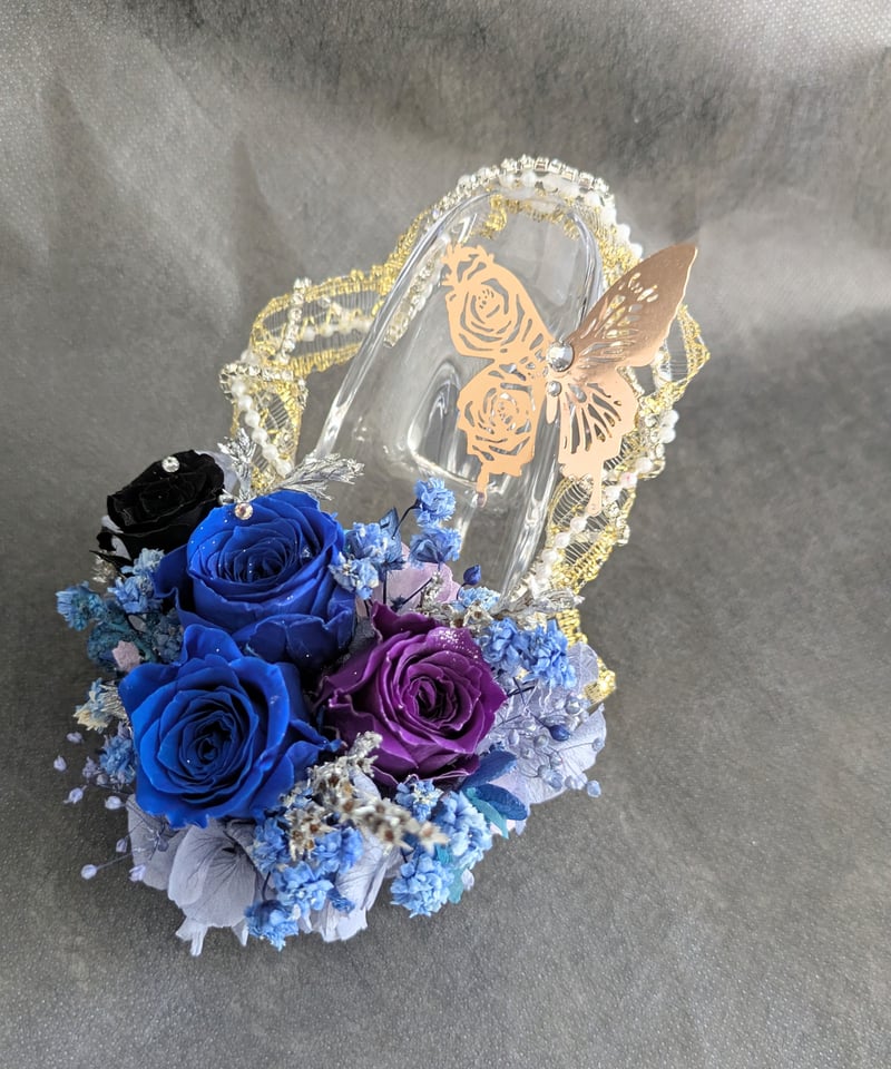 プリザーブドフラワー／ガラスの靴ミニシリーズ】3色のミニ薔薇と金色