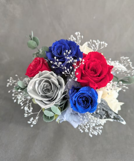 プリザーブドフラワー青と赤い薔薇にシルバーローズの魔法の枯れないお花【リボンラッピング付き】