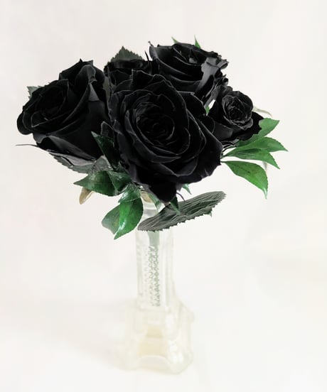 プリザーブドフラワー黒薔薇花束5輪／黒薔薇魔法発動中