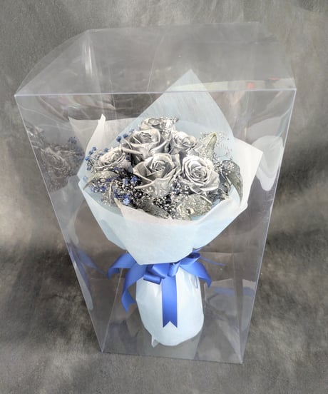プリザーブドフラワー9輪花束／シルバーローズと小花のダイヤモンドフラワーの輝き（フラワーケースと花束スタンドはオプション購入可能）