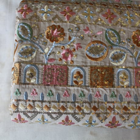 ThailandPopUpShop●india刺繍コットンリネン生地●ベージュ●カットクロス１４０×８０ｃｍ