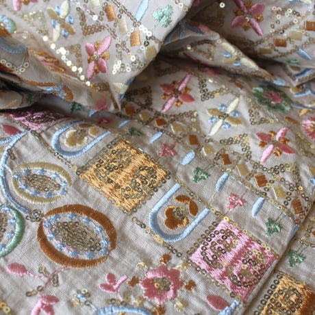 ThailandPopUpShop●india刺繍コットンリネン生地●ベージュ●カットクロス１４０×８０ｃｍ