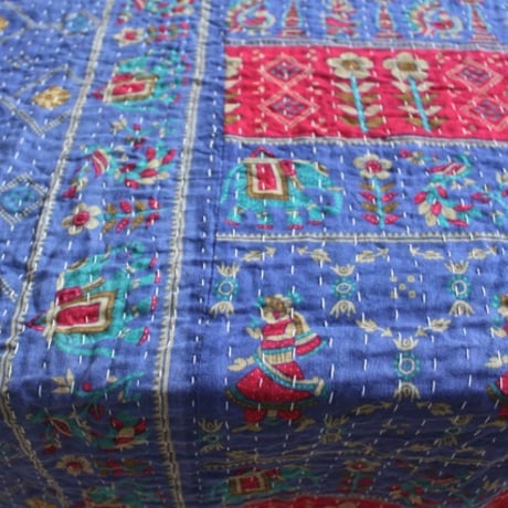 インド○カンタキルト○ブルーフラワー○  約216×139cm