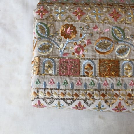 ThailandPopUpShop●india刺繍コットンリネン生地●ベージュ●カットクロス１４０×８０ｃｍ