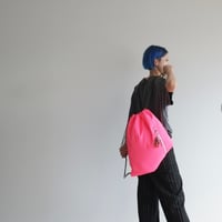 ラスト・ピンクのみ○ネオンカラーナップサック〇