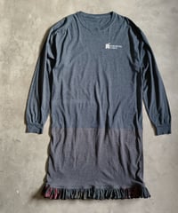 カットソーフリルワンピース（ダークグレー系）