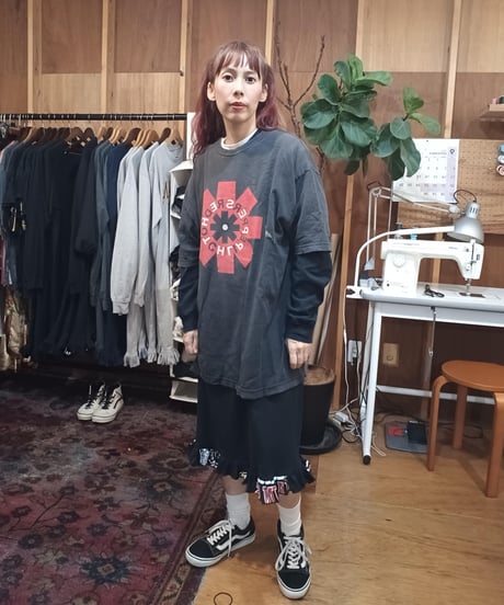 カットソーフリルワンピース（ブラック）