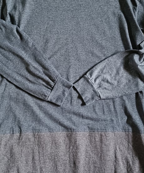 カットソーフリルワンピース（ダークグレー系）