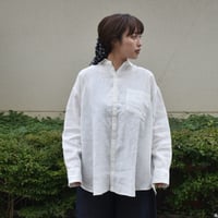UNIVERSAL TUSSU フレンチリネンクラシックバックギャザーシャツ