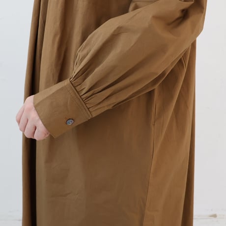 doux bleu ドットスモッキング カフタンワンピース