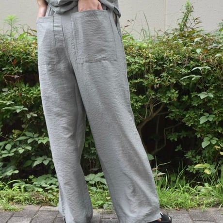 me. リップルシルクイージーパンツ