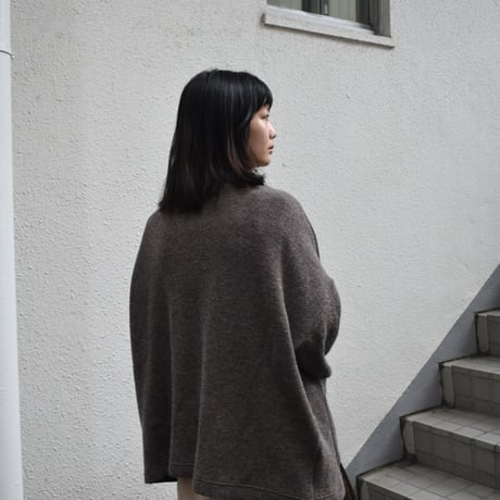 TISSU ウーレンクォーターVネックカーディガン