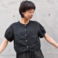tita パフブラウス