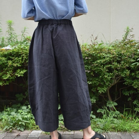 nous rendent heureux リネン裾タックコクーンサーカスパンツ