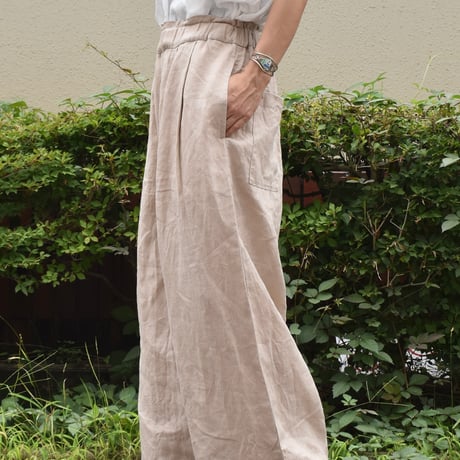 UNIVERSAL TISSU フレンチリネンタックワイドパンツ