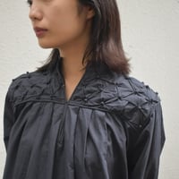 doux bleu ドットスモッキング カフタンワンピース