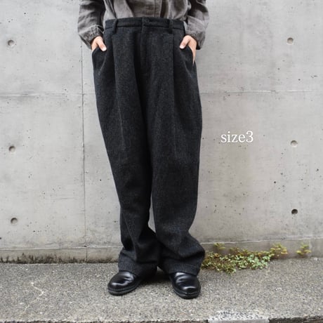 TISSU オリジナルウールヘリンボンタックストレートパンツ