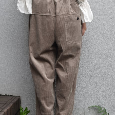LAITERIE コーデュロイトロアパンツ